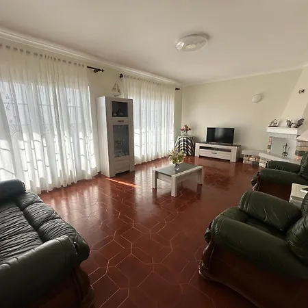 Dom wakacyjny Casa Buzina *